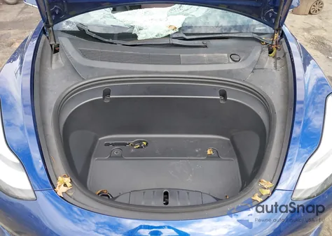 2020 Tesla Model 3 Standard Range Plus Rear-Wheel Drive/Standard Range Rear-Wheel Drive from USA, damaged, VIN 5YJ3E1EA9LF736883